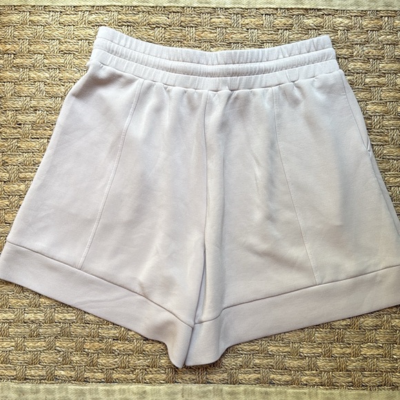 Varley alder high rise short 5.5” mushroom XL - Picture 5 of 6